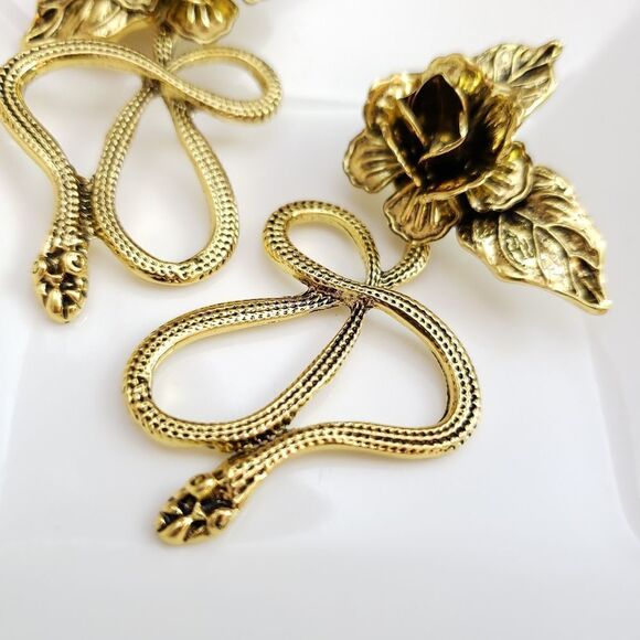 New! FP Trickling Eve Earrings - Picture 4 of 9